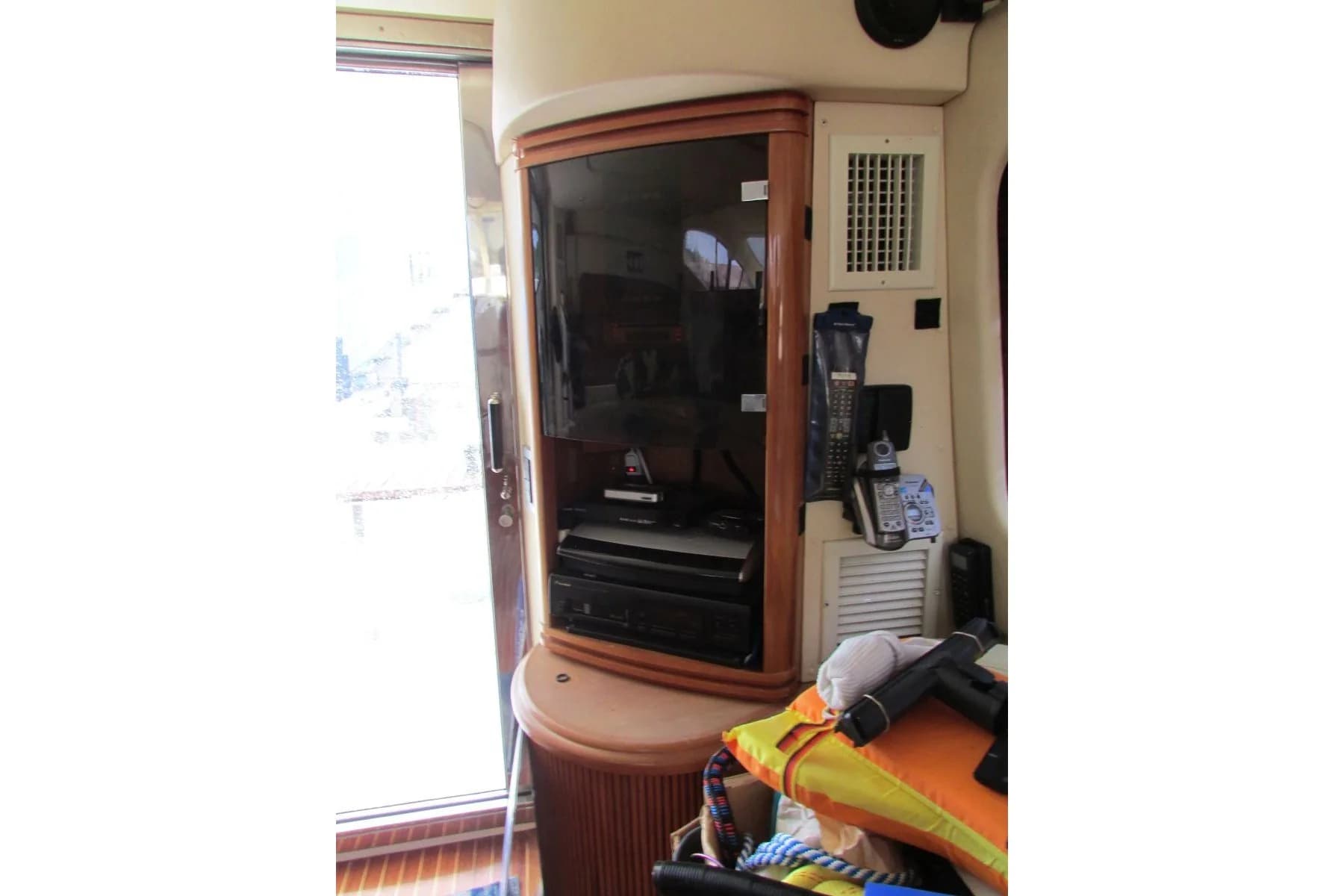 2003 Azimut 46E — Florence, AL (photo 25)