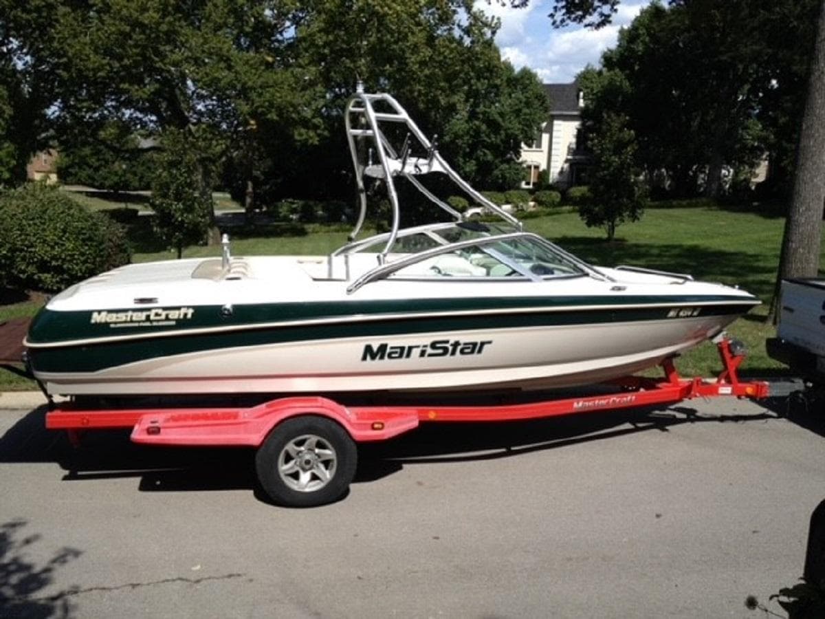 1999 MasterCraft MariStar 210