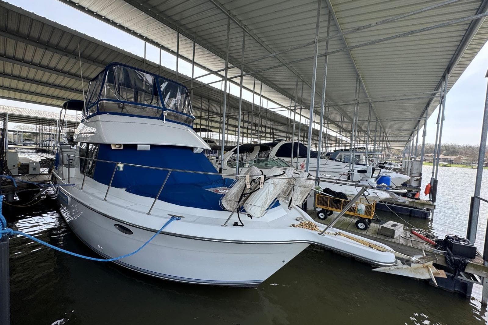 1993 Carver 300 Aft Cabin — Mt Juliet, TN (photo 29)