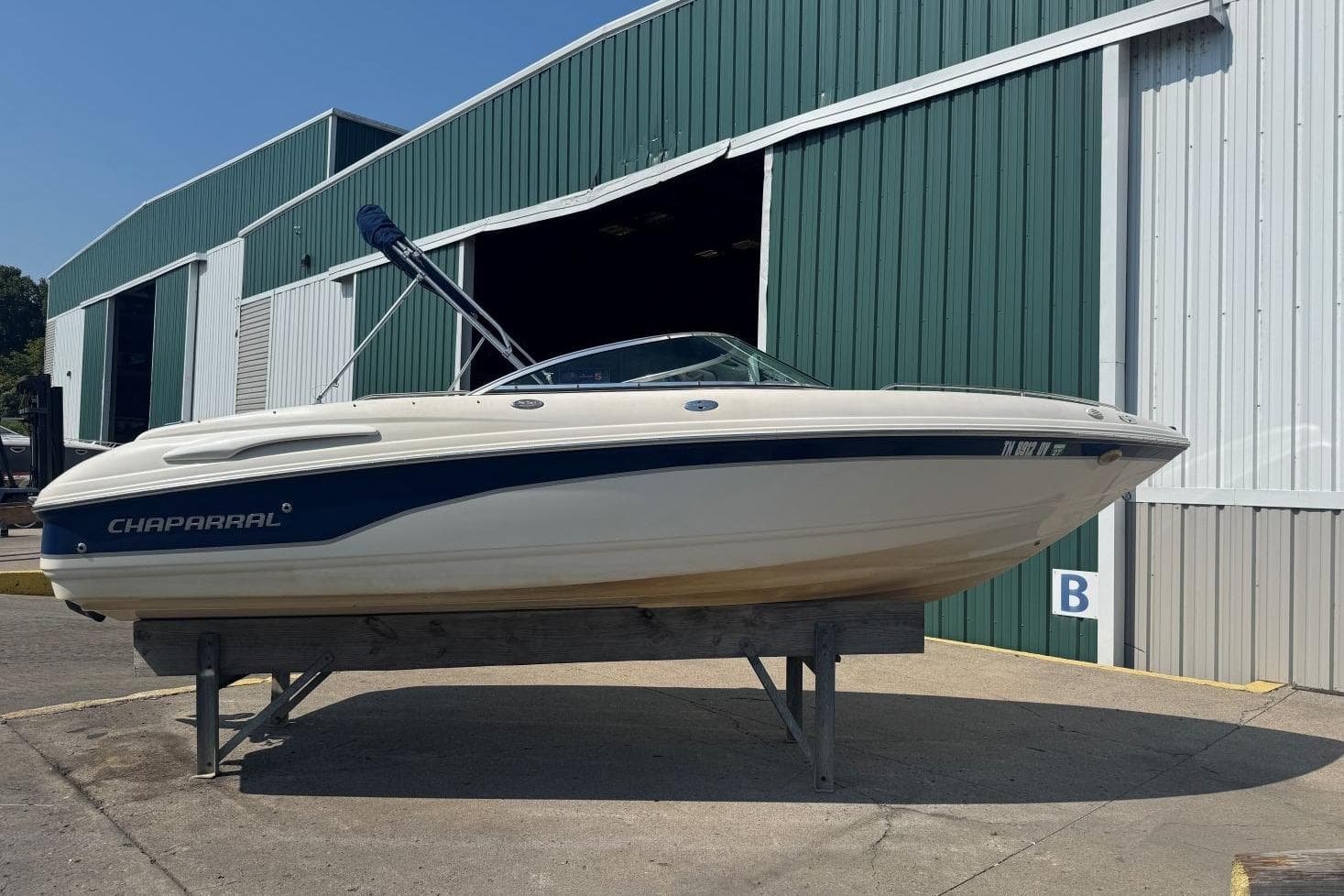 2001 Chaparral 220 SSi — Hendersonville, TN (photo 26)