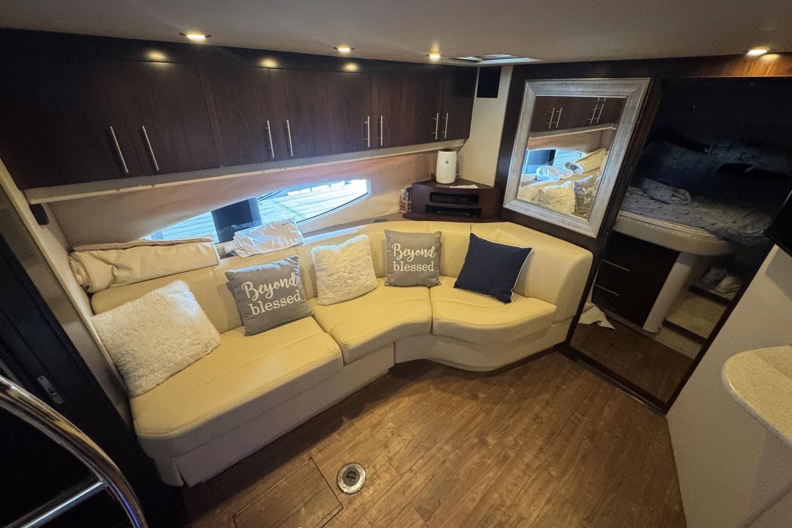 2016 Regal 46 Sport Coupe — Guntersville, TN (photo 5)
