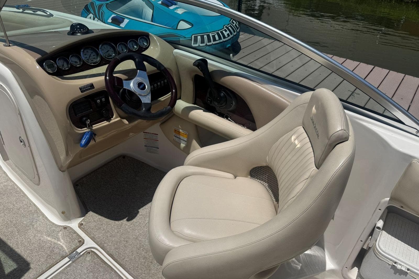 2003 Chaparral Sunesta 223 — Hendersonville, TN (photo 26)
