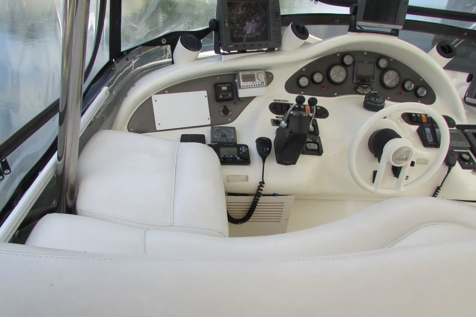 2003 Azimut 46E — Florence, AL (photo 16)