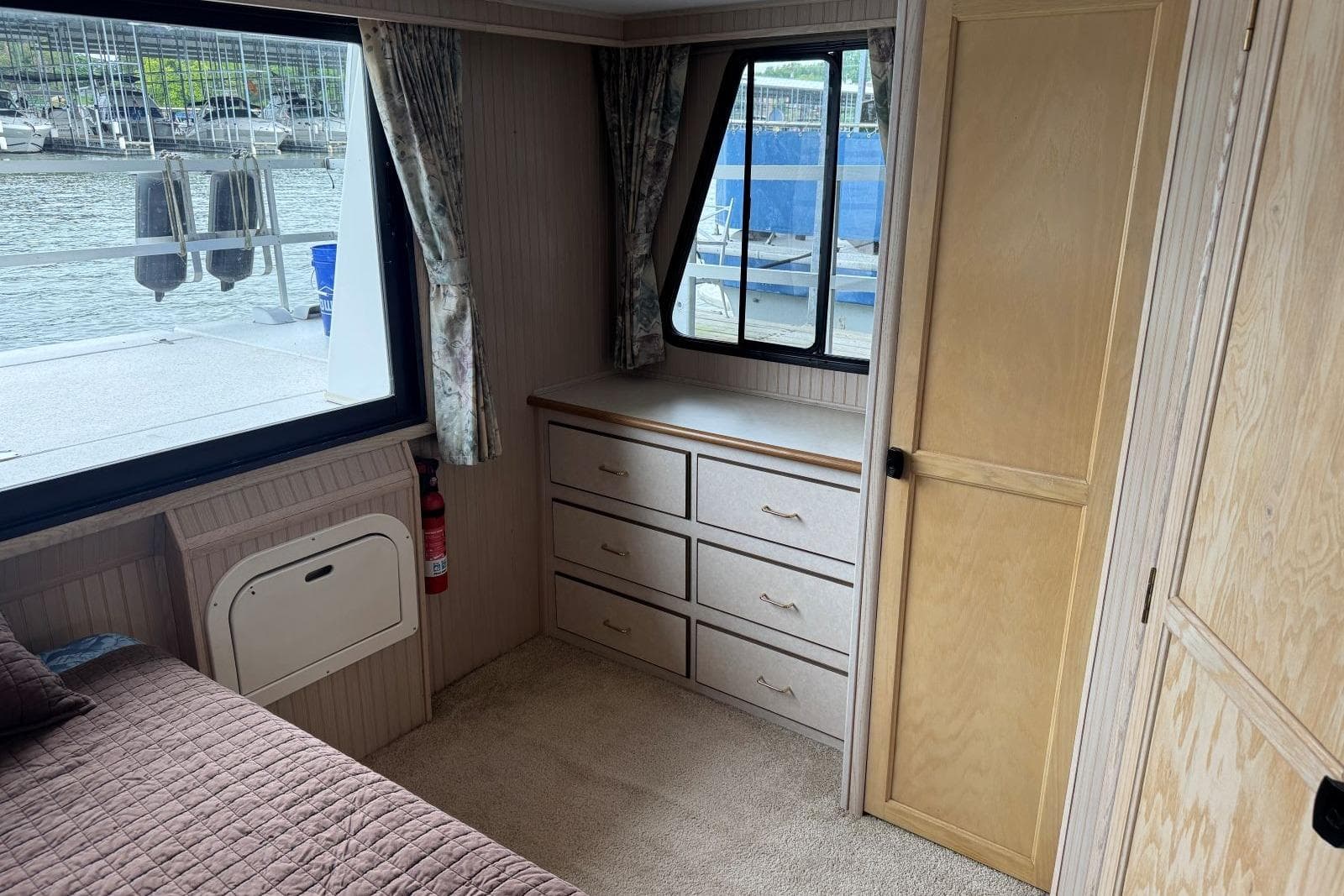 1998 Gibson 47 Sport — Hendersonville, TN (photo 12)