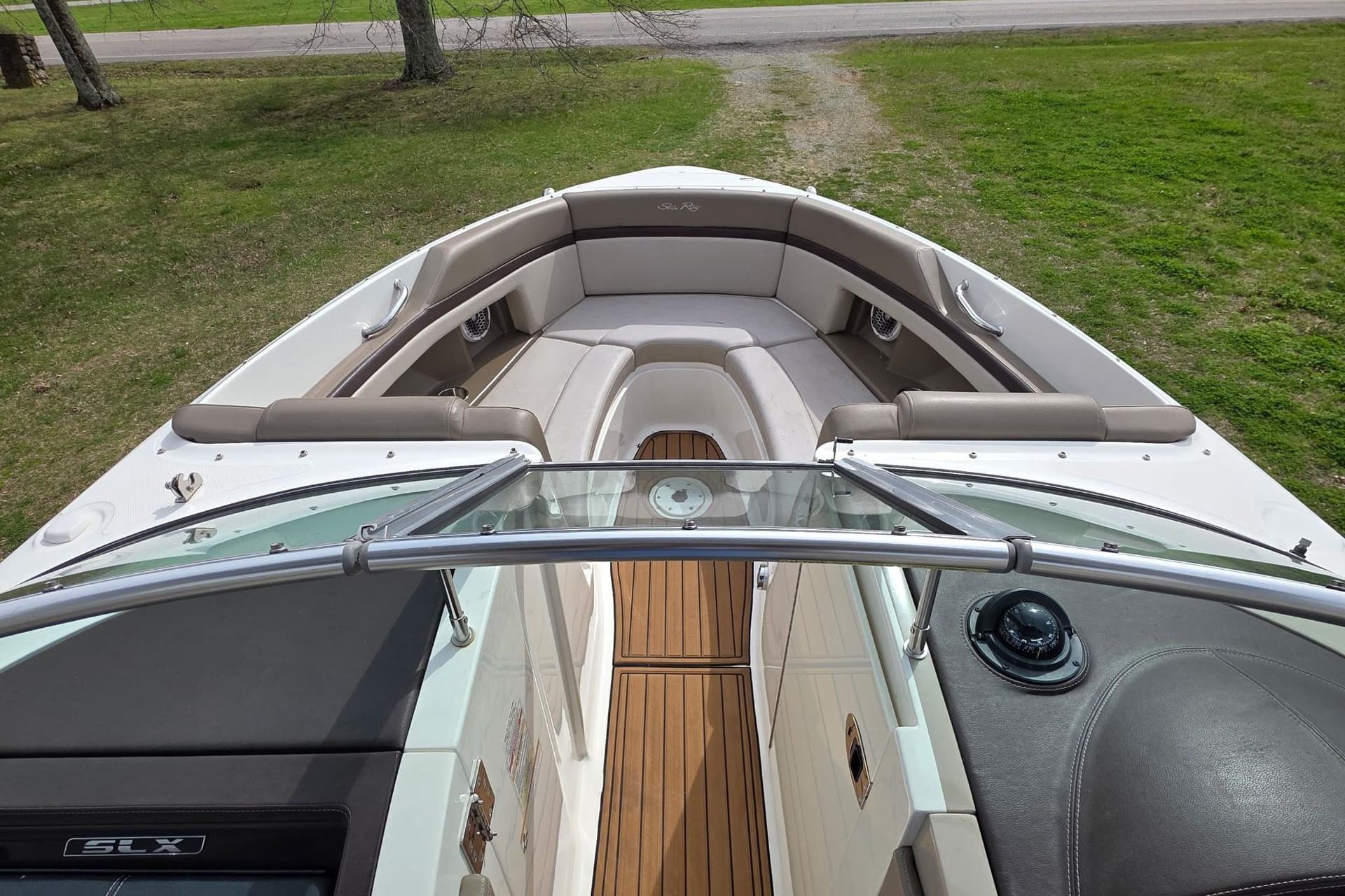 2011 Sea Ray SLX 250 — Franklin, TN (photo 34)