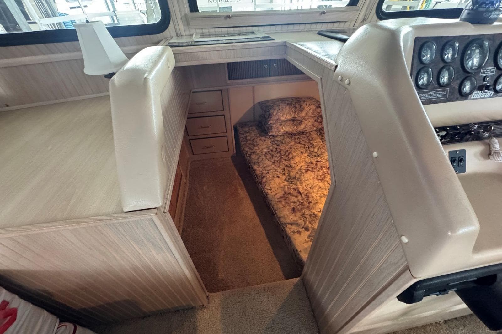 1998 Gibson 47 Sport — Hendersonville, TN (photo 20)