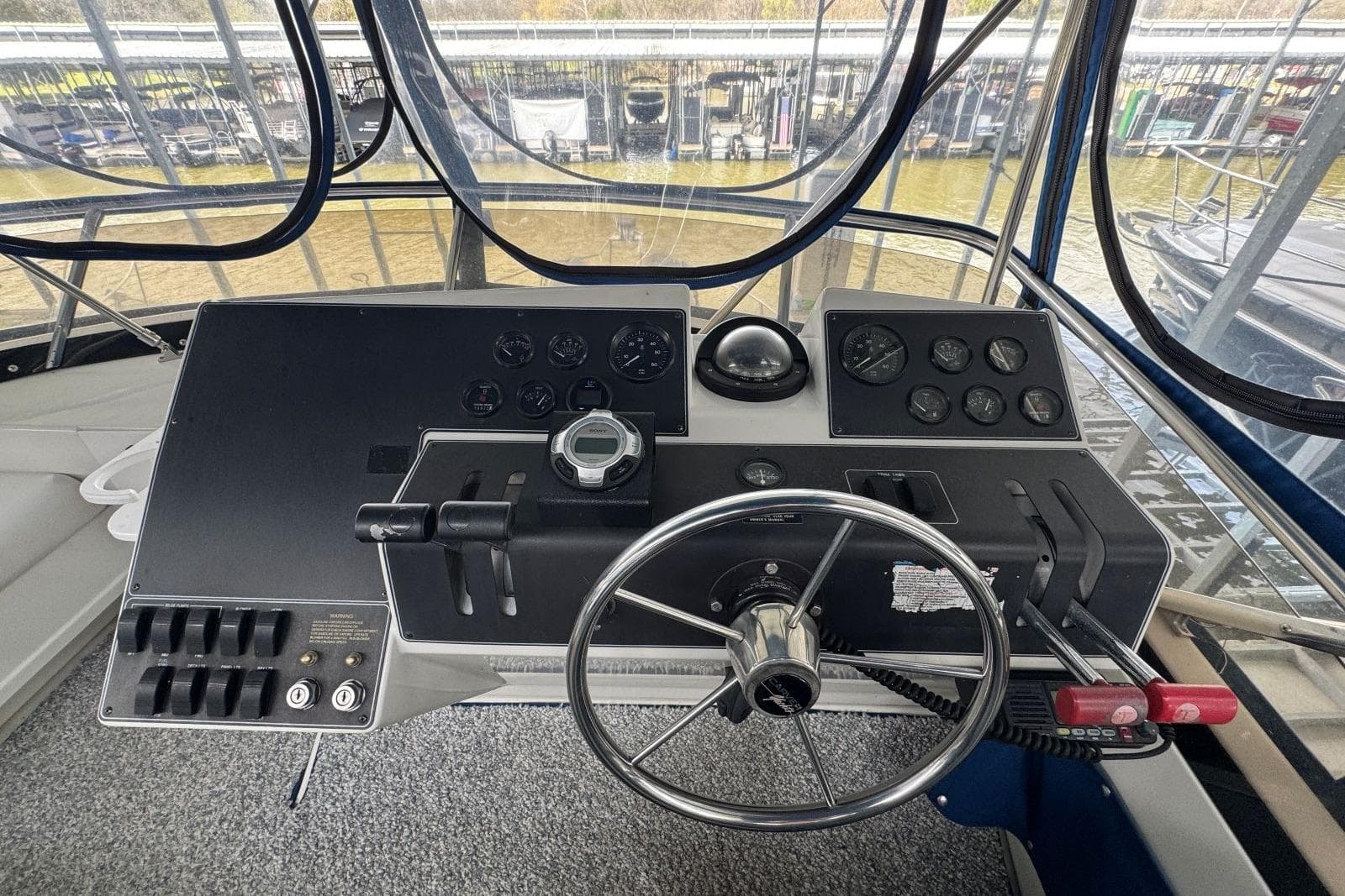 1993 Carver 300 Aft Cabin — Mt Juliet, TN (photo 38)