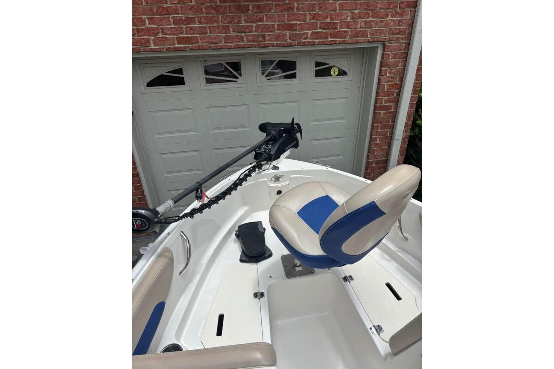 2012 Chaparral 19 H2O Ski & Fish — Hendersonville, TN (photo 4)