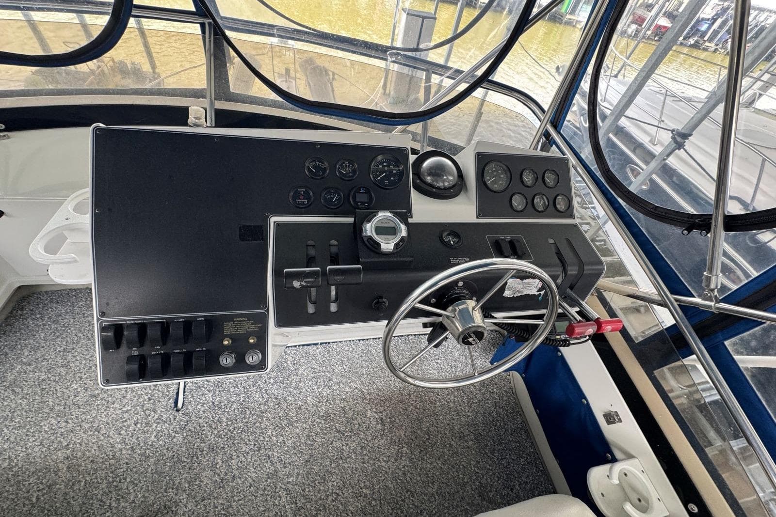 1993 Carver 300 Aft Cabin — Mt Juliet, TN (photo 26)