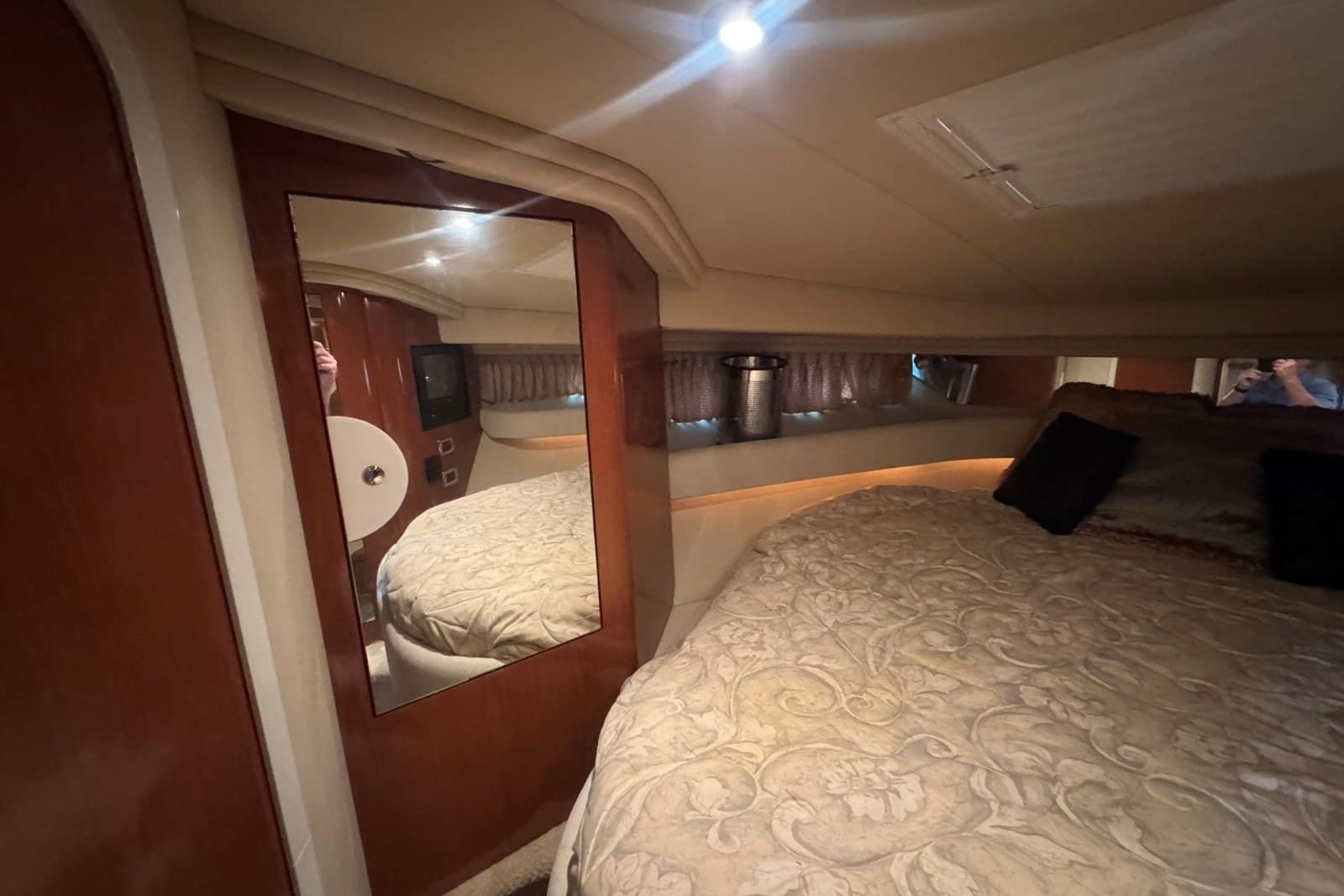 2003 Sea Ray 410 Sundancer — Hendersonville, TN (photo 43)