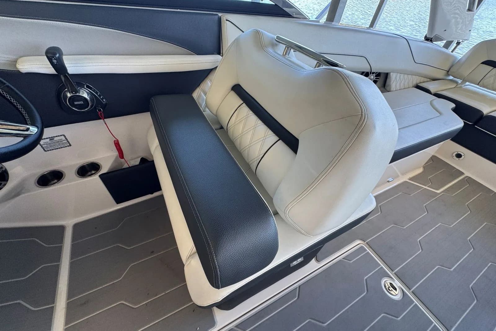 2022 Regal LS6 Surf — Hendersonville, TN (photo 25)