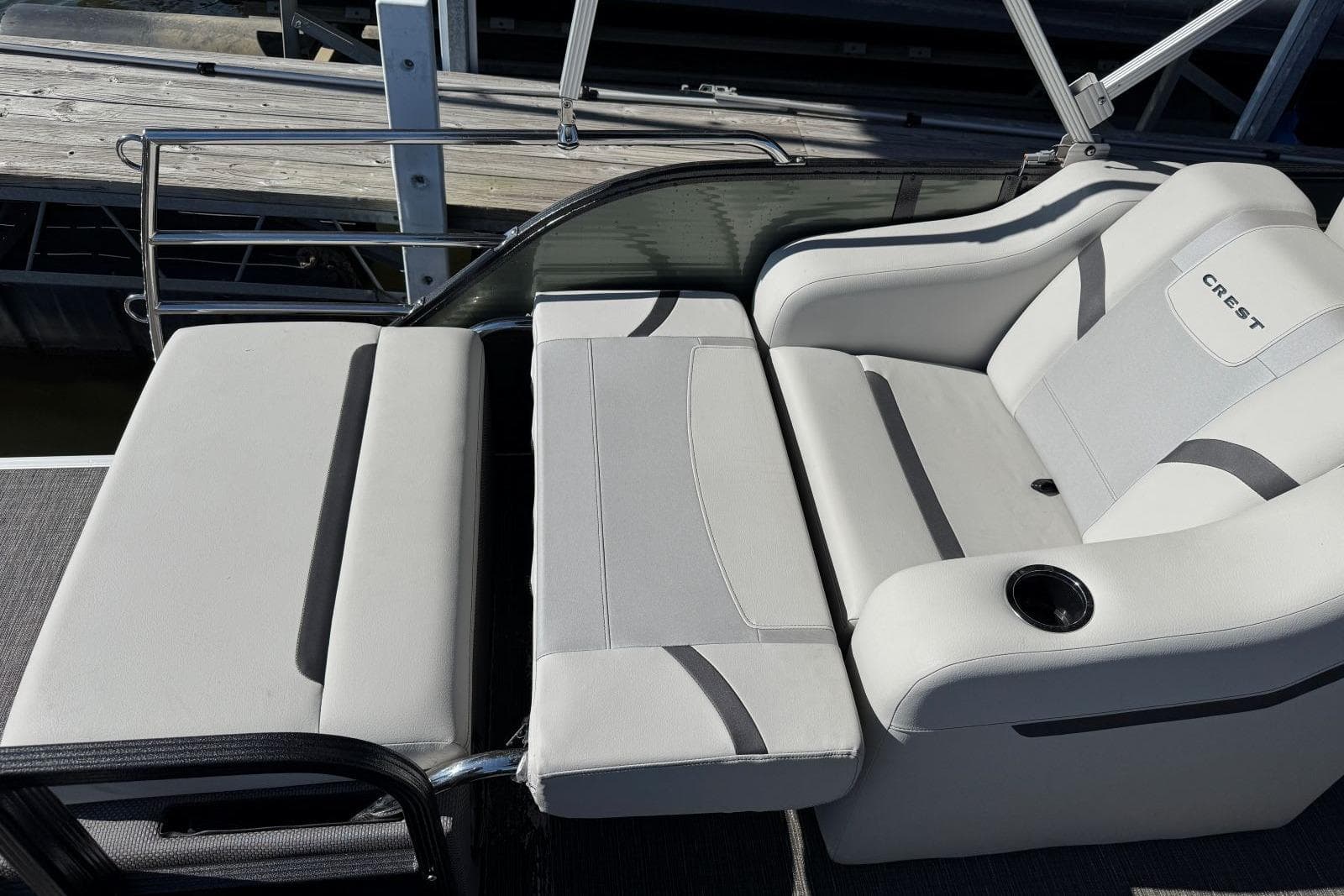 2024 Crest Classic LX 220 SLRC — Hendersonville, TN (photo 12)